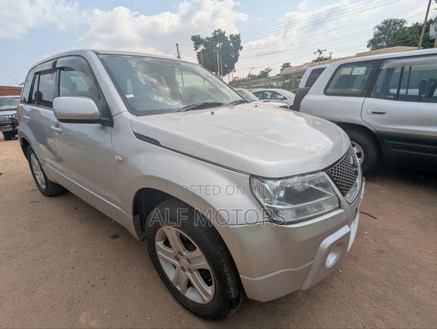 Isuzu D-MAX 2017 Silver