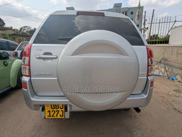Isuzu D-MAX 2017 Silver