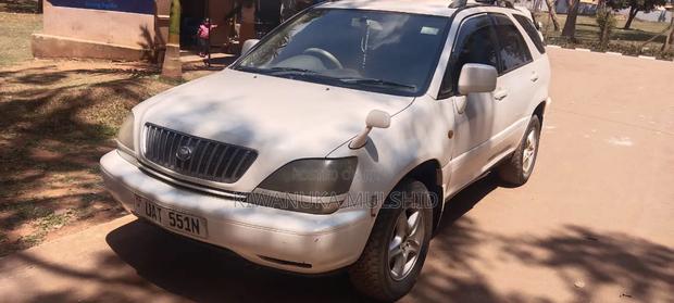 Toyota Harrier 2002 White