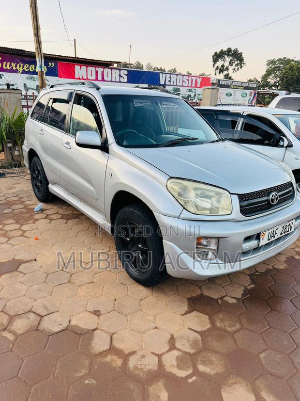 Toyota RAV4 Automatic 2002 Silver