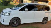 Toyota Noah 2.0 143hp AWD (8 Seater) 2012 White for sale