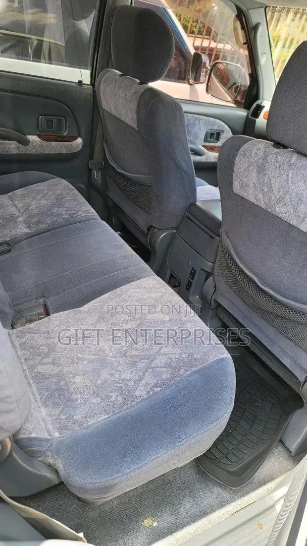 Toyota Land Cruiser Prado 2.7 16V 5dr 2000 Silver