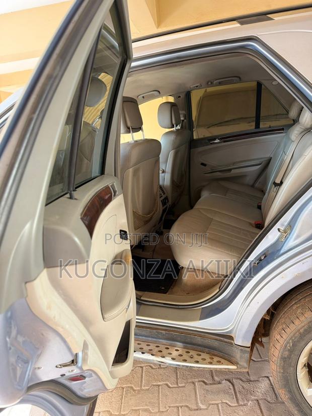 Mercedes-Benz CL 2008 Blue