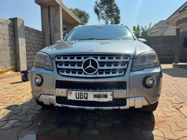 Mercedes-Benz M Class 2011 Silver