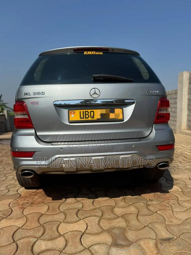 Mercedes-Benz M Class 2011 Silver