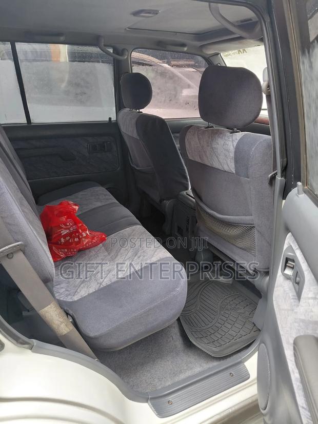 Toyota Land Cruiser Prado 2.7 5dr 2002 White