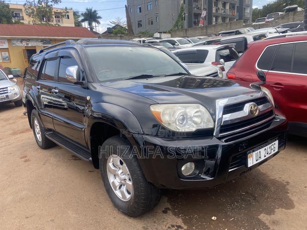 Toyota Hilux Surf 2009 Black