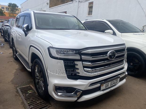 Toyota Land Cruiser Prado 2020 White