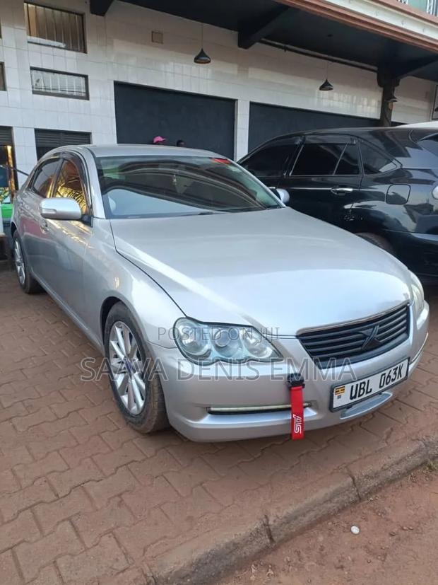Toyota Mark X 2.5 AWD 2010 Silver