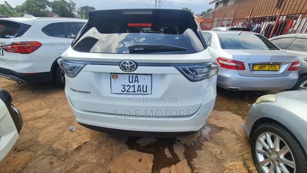 Toyota Harrier Progress Metal & Leather 2016 White