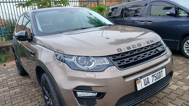 Land Rover Discovery 2018
