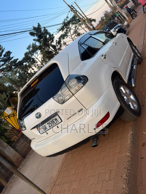 Toyota Harrier 2.4 2007 White