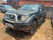 Nissan Navara 2.5 dCi Automatic 2012 Gray for sale