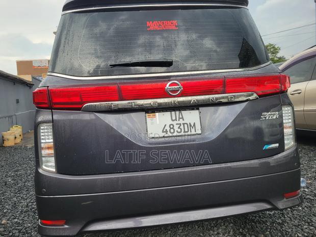 New Nissan Elgrand 2018 Gray