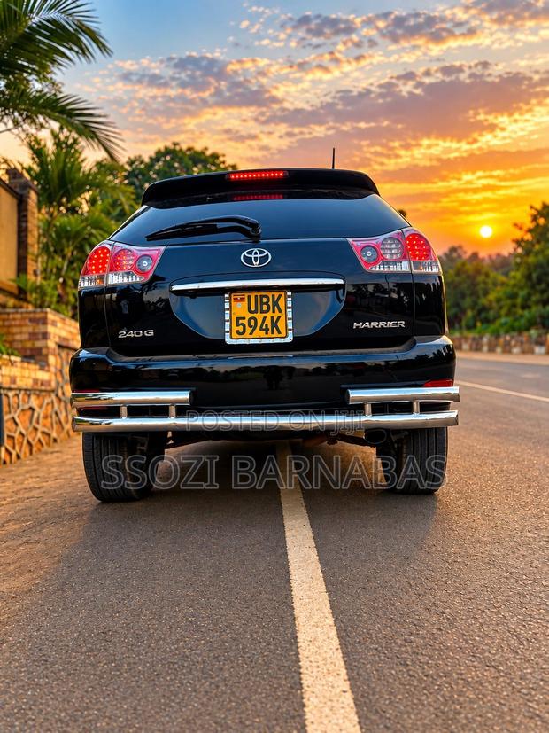 Toyota Harrier 2006
