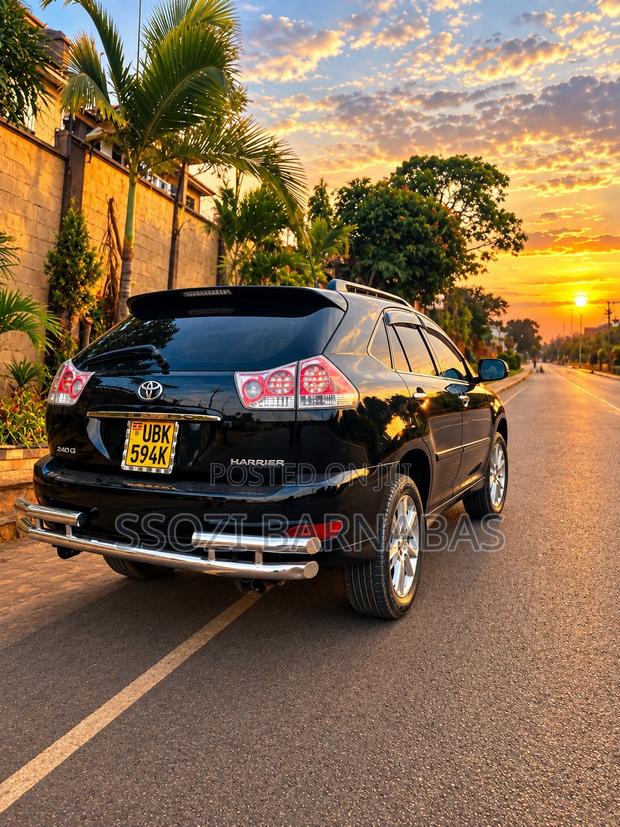 Toyota Harrier 2006