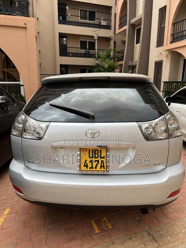 Toyota Harrier 2010 Silver