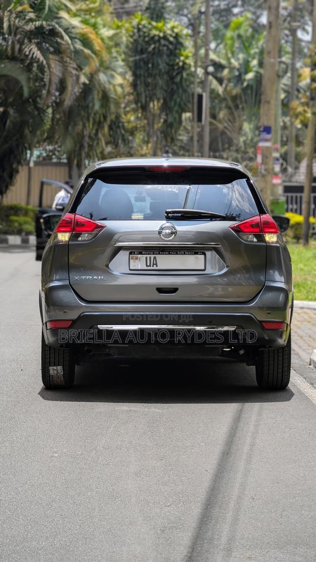 Nissan X-Trail 2018 Gray