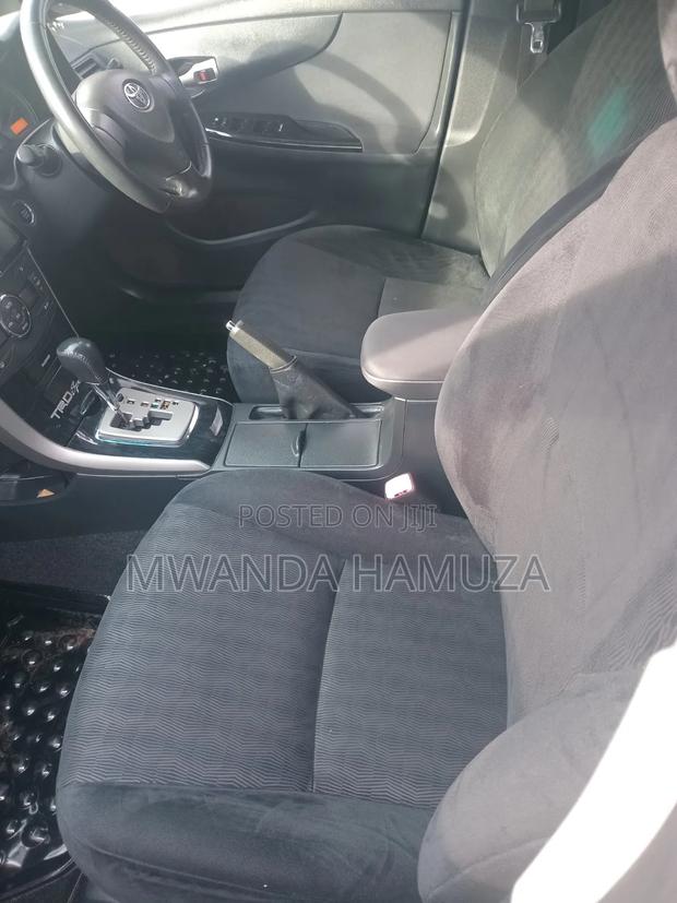 Toyota Corolla Fielder 2011 Silver