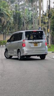 Toyota Noah 2009 Silver for sale