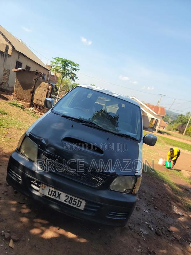 Toyota TownAce Noah 1999 White