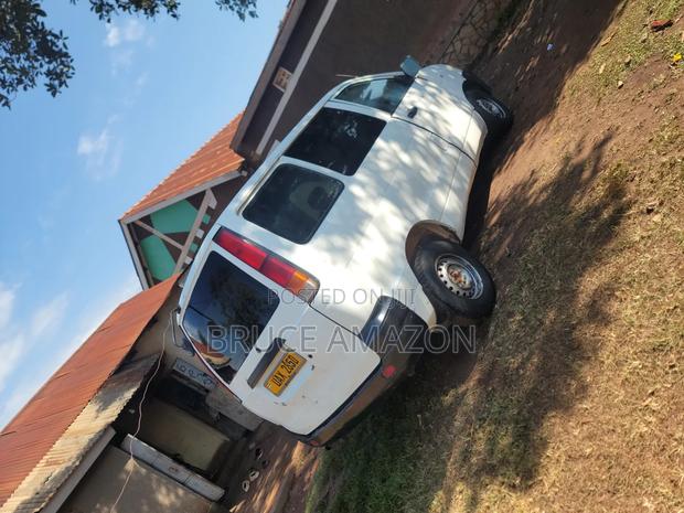 Toyota TownAce Noah 1999 White