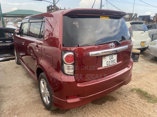 Toyota Rumion 1.5 FWD 2023 Red