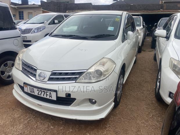 Nissan Tiida 2015 White
