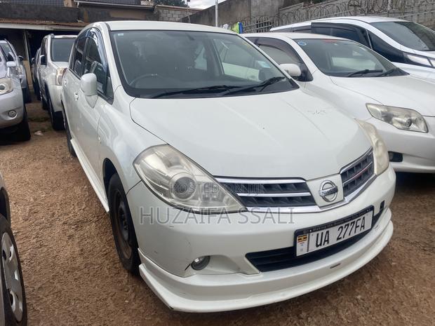 Nissan Tiida 2015 White