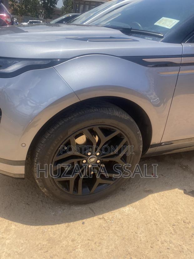 Land Rover Range Rover Evoque 2022 Black