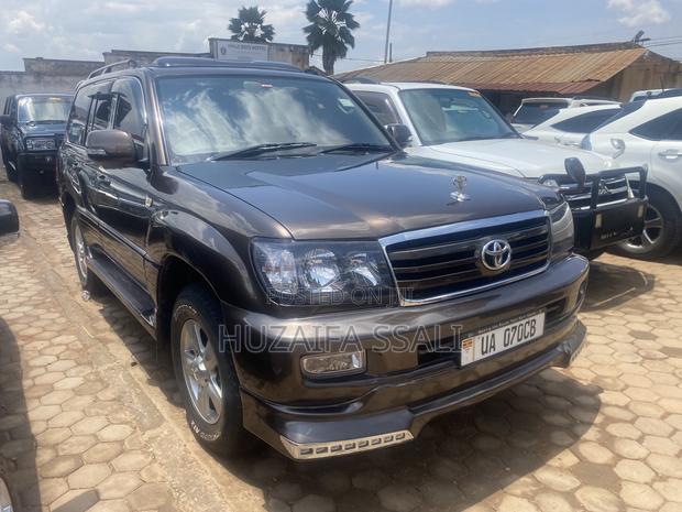 Toyota Land Cruiser Prado 2010 Gray
