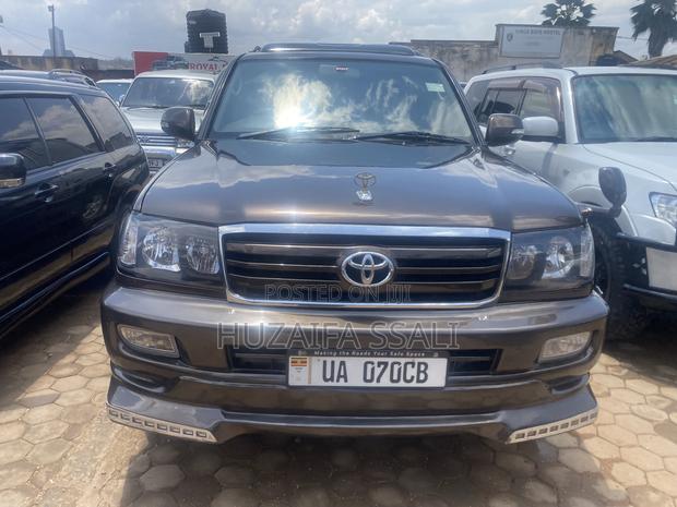 Toyota Land Cruiser Prado 2010 Gray
