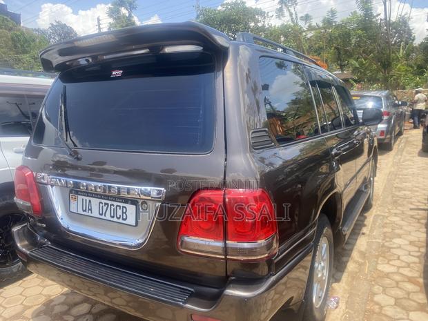 Toyota Land Cruiser Prado 2010 Gray