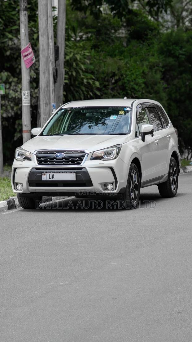 Subaru Forester 2017 Off white