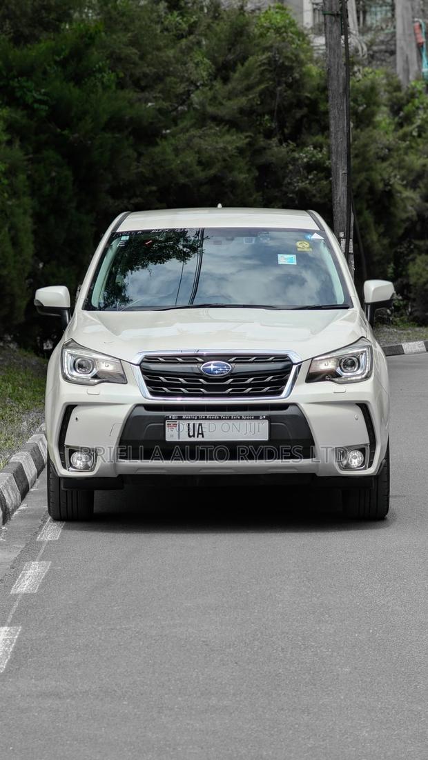 Subaru Forester 2017 Off white