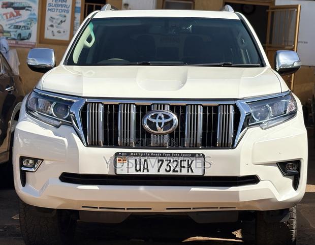 Toyota Land Cruiser Prado 2.8 2018 White