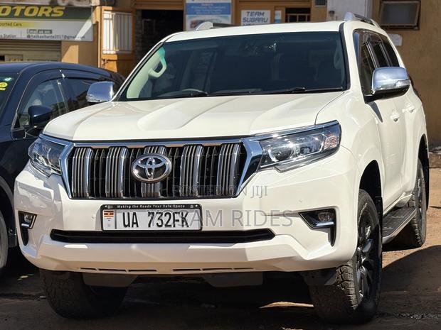 Toyota Land Cruiser Prado 2.8 2018 White