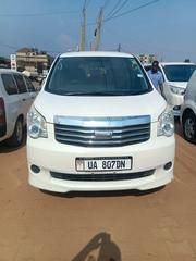 Toyota Noah 2013 White for sale