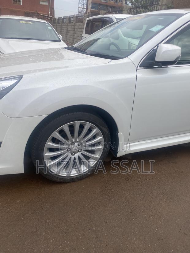 Subaru Legacy 2011 Silver