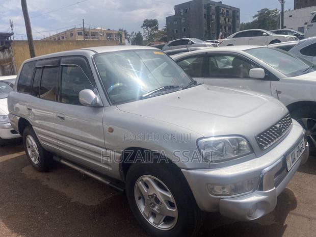 Toyota RAV4 2008 White