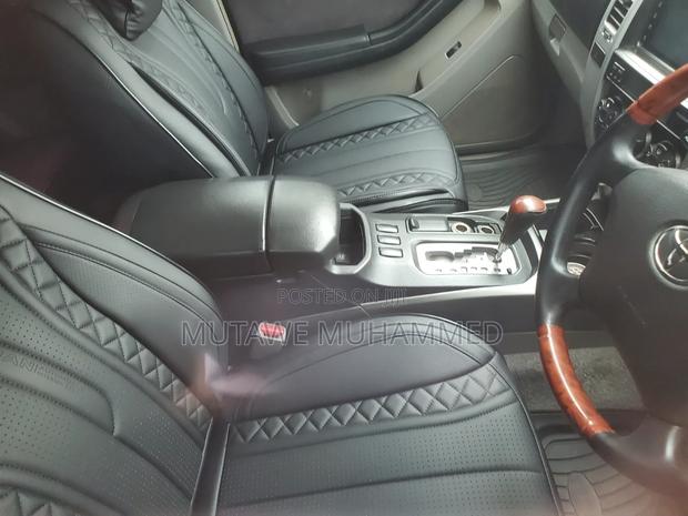 Toyota Hilux Surf 2009 Black