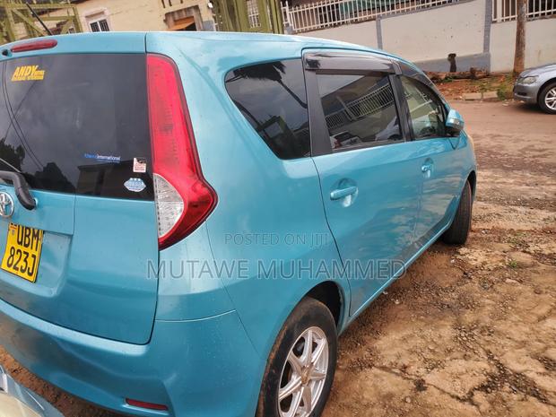 Toyota Passo Sette 2010 Blue