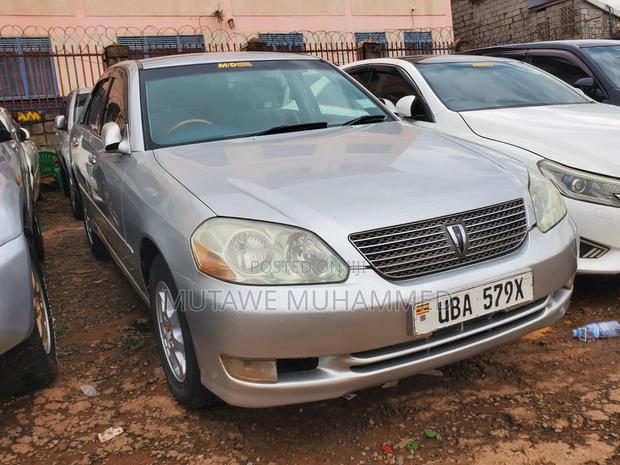 Toyota Mark II 2004 Silver