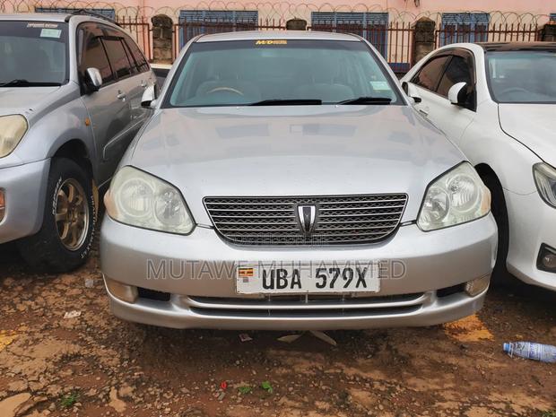 Toyota Mark II 2004 Silver