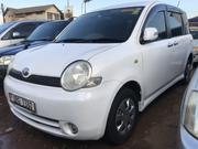Toyota Sienta 2006 White for sale