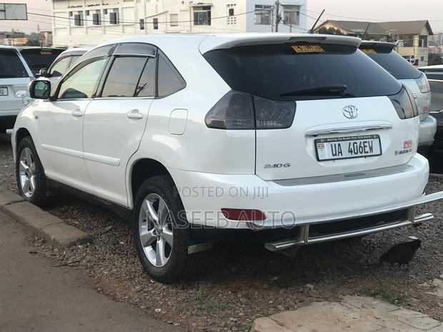 Toyota Harrier 2008 White