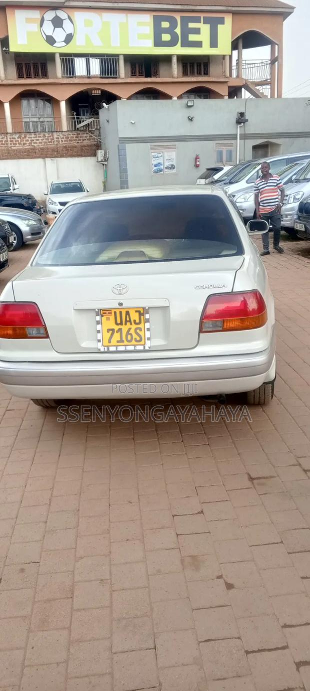 Toyota Corolla 1998 Silver