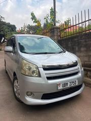 Toyota Noah 2.0 143hp AWD (7 Seater) 2009 Silver for sale