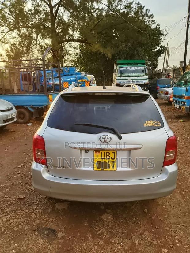 Toyota Corolla Fielder 1.5 Petrol AWD 2010 Silver