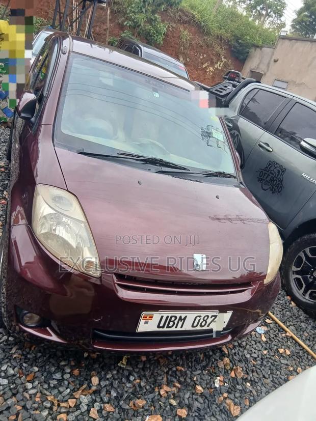 Toyota Passo 1.0 AWD 2009 Red